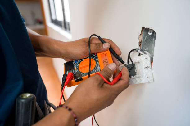 Best Affordable Emergency Electrician  in Maplewood, WA